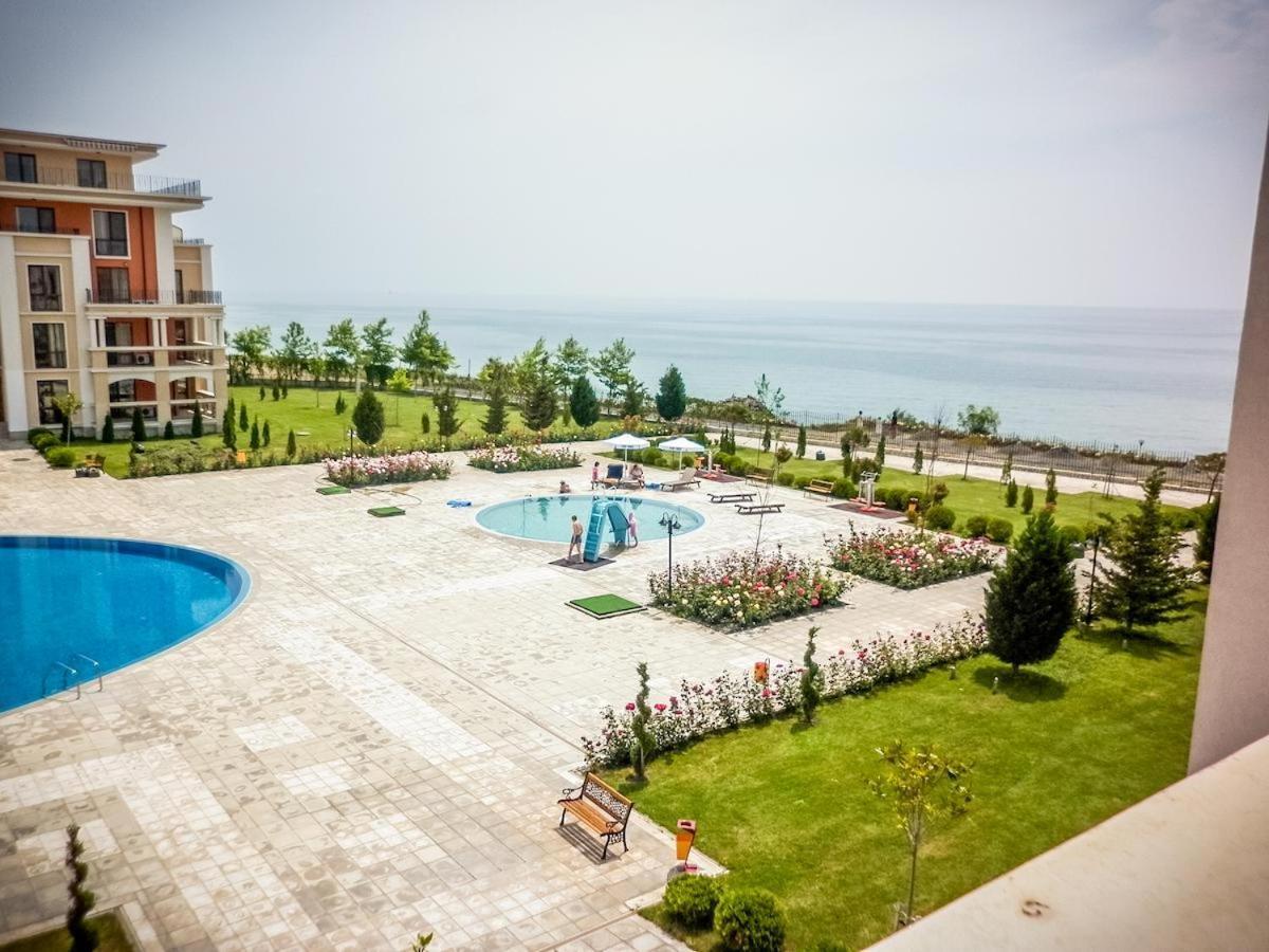 Premier Fort Beach - Premium Apartments Święty Włas Zewnętrze zdjęcie